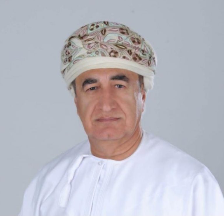 الأستاذ:أنور الخنجري.يقدم قراءة في التوظيف السياحي للتراث في ميناء مطرح ...